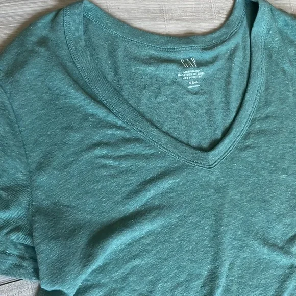 GAP Linen Blend V-Neck T-Shirt Small Tall New with tags - Picture 7 of 8